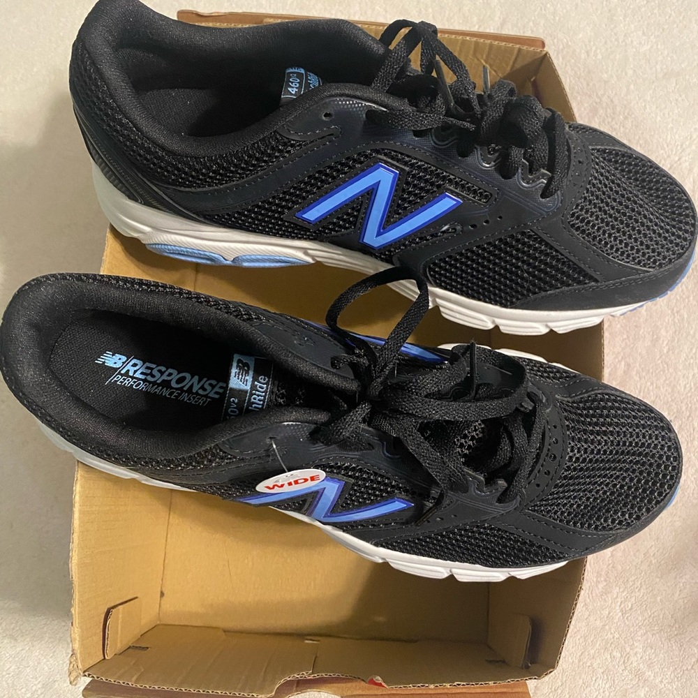New Balance Women’s Running Shoe size 10.5 Wide (NEW) - Picture 3 of 6